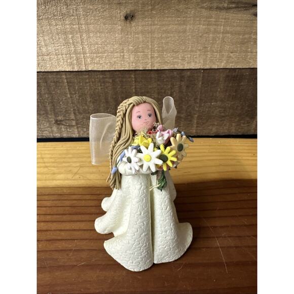 Vintage Kneeded Angel Figurine "Appreciation" Flowers 4.5" - Picture 1 of 6